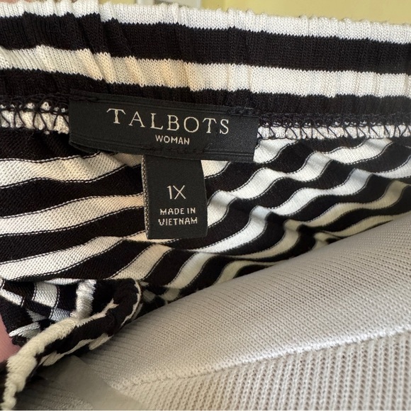 Talbots Woman White and Blue Striped Top Size 1X - Picture 5 of 7